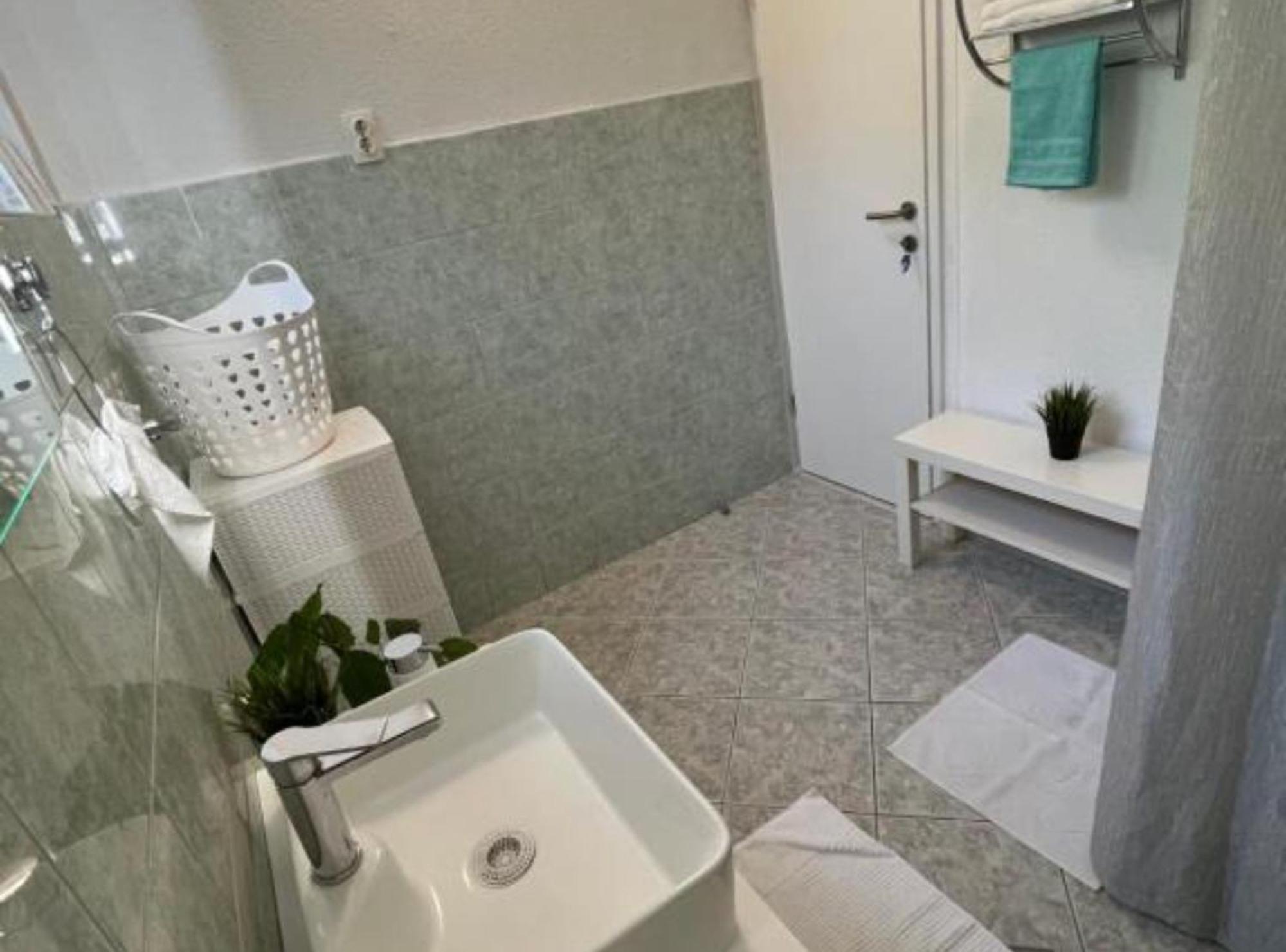 Apartman Pod Plocom Сень Экстерьер фото