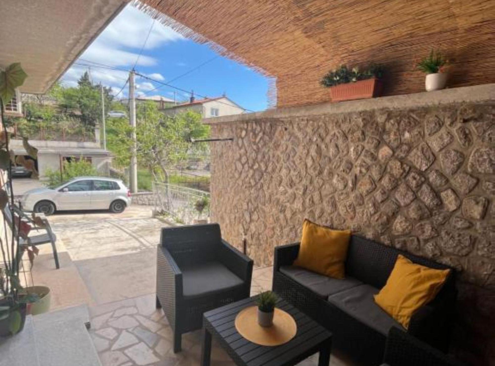 Apartman Pod Plocom Сень Экстерьер фото